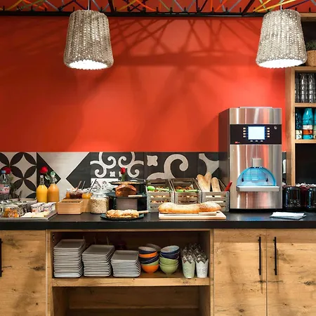 Hotel Ibis Styles Centre Grand Place 3*