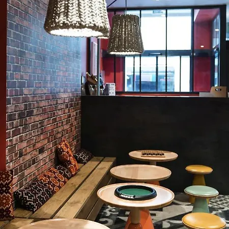 Ibis Styles Centre Grand Place 3* Lila